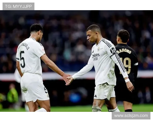 瓦伦西亚传统豪门地位下滑,联赛表现及竞争力面临现实考验 瓦伦西亚传统豪门地位下滑,联赛表现及竞争力面临现实考验